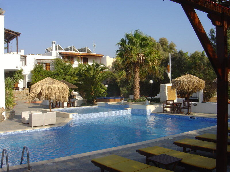 Kastrákion Naxos Summerland Resort מראה חיצוני תמונה